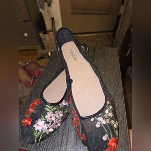 Torrid Black Embroidered Floral  Flats Size 12